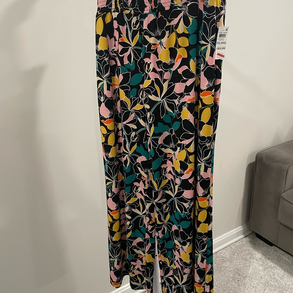 Bar III XXL women’s floral stretch pants - Picture 3 of 4